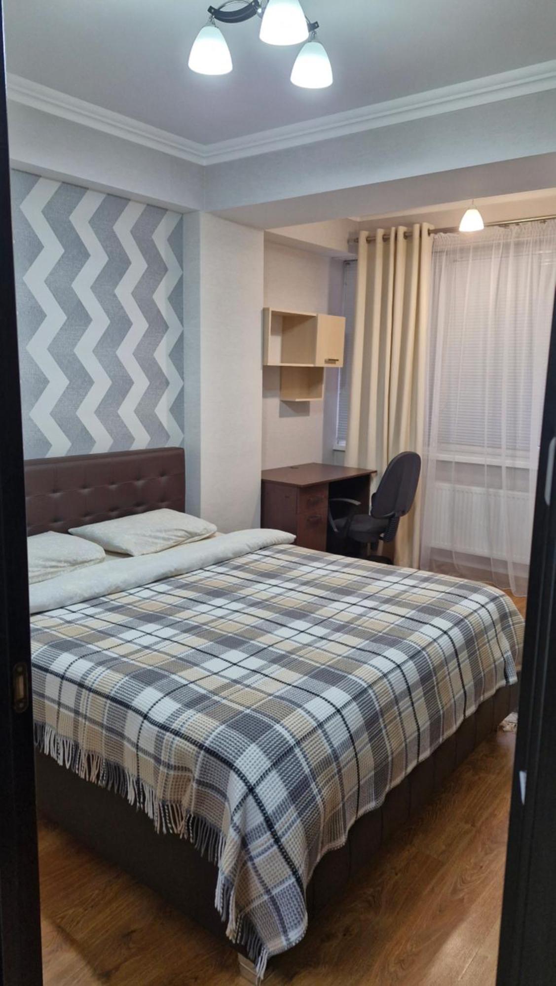 Airport 24&24 Car Parking Apartment Chisinau Bagian luar foto