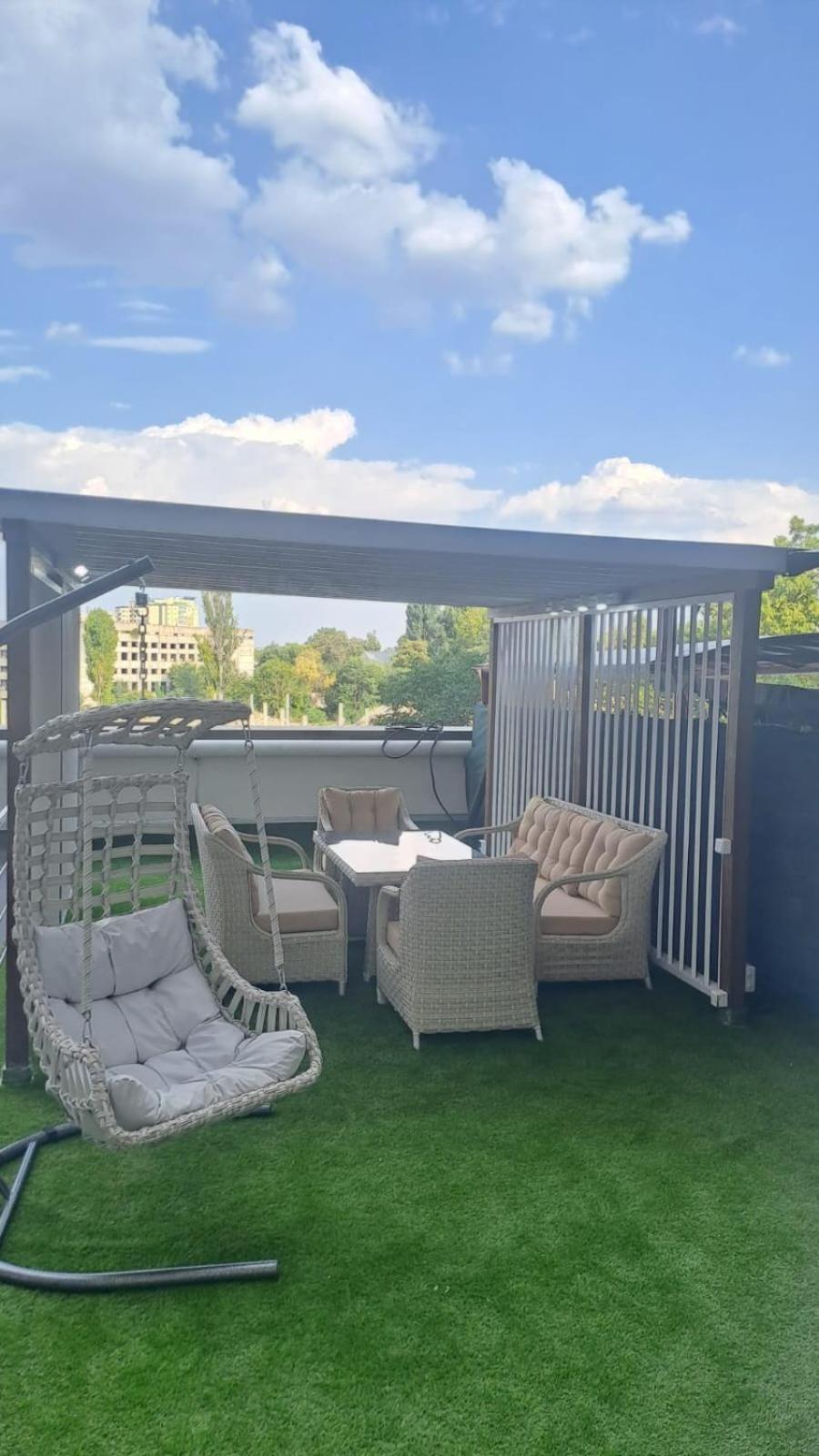 Airport 24&24 Car Parking Apartment Chisinau Bagian luar foto